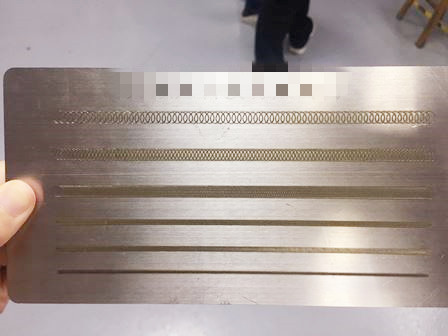 금속 용접기의 용접 효과 사진